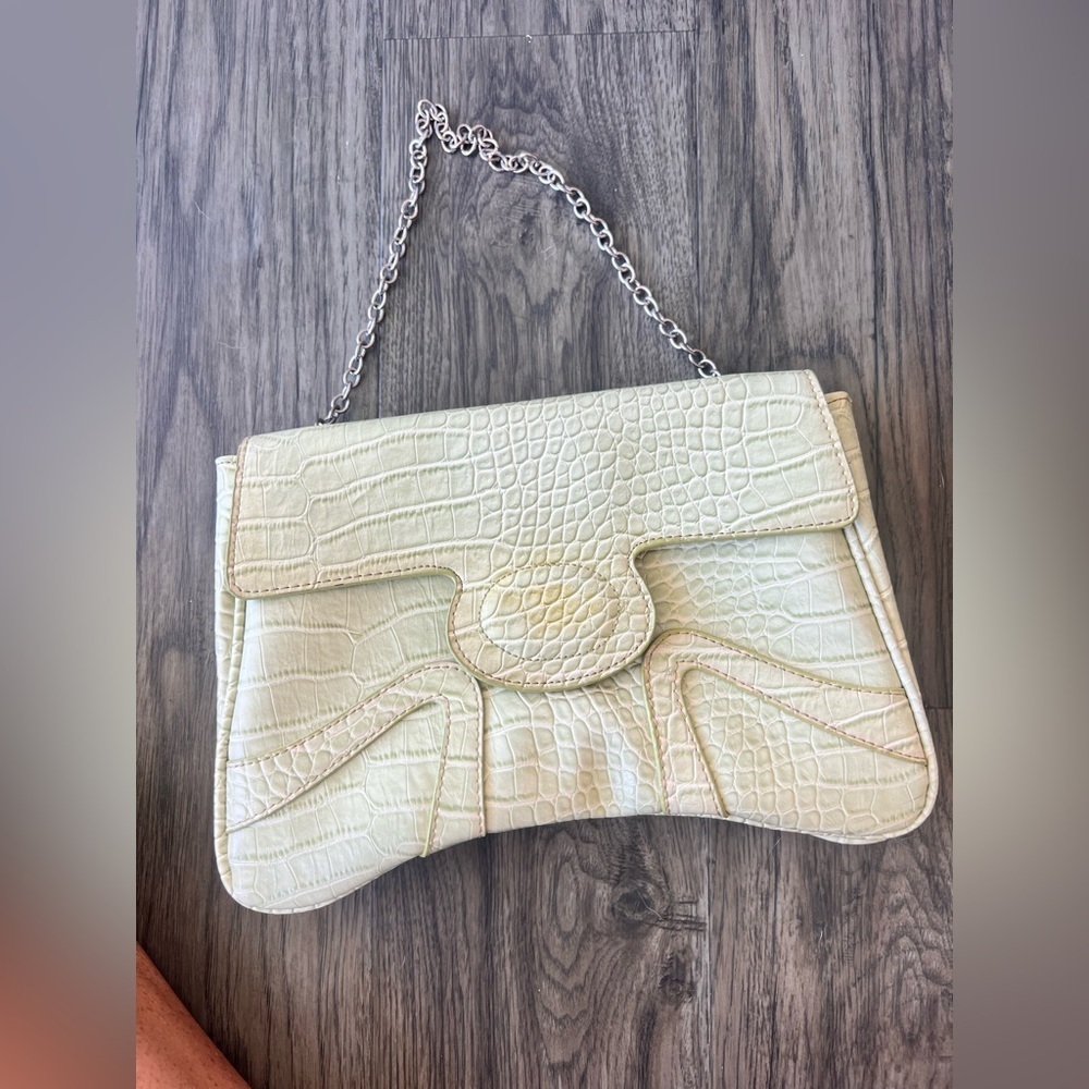 Vintage Crocodile-Embossed Chain Bag